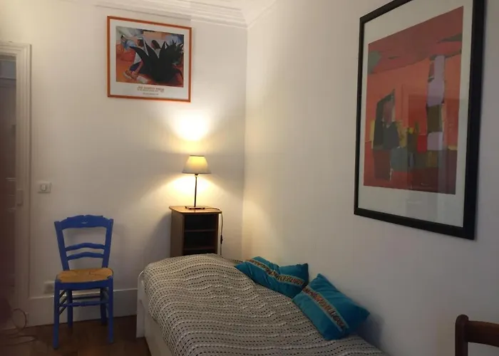 Courtyard In The Center Of Apartamento París